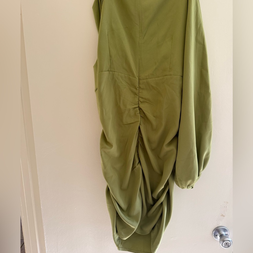 PrettyLittle Thing Women Dress - Picture 9 of 9